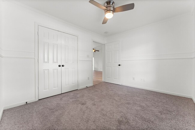 Building Photo - 351 Fantasy Ln