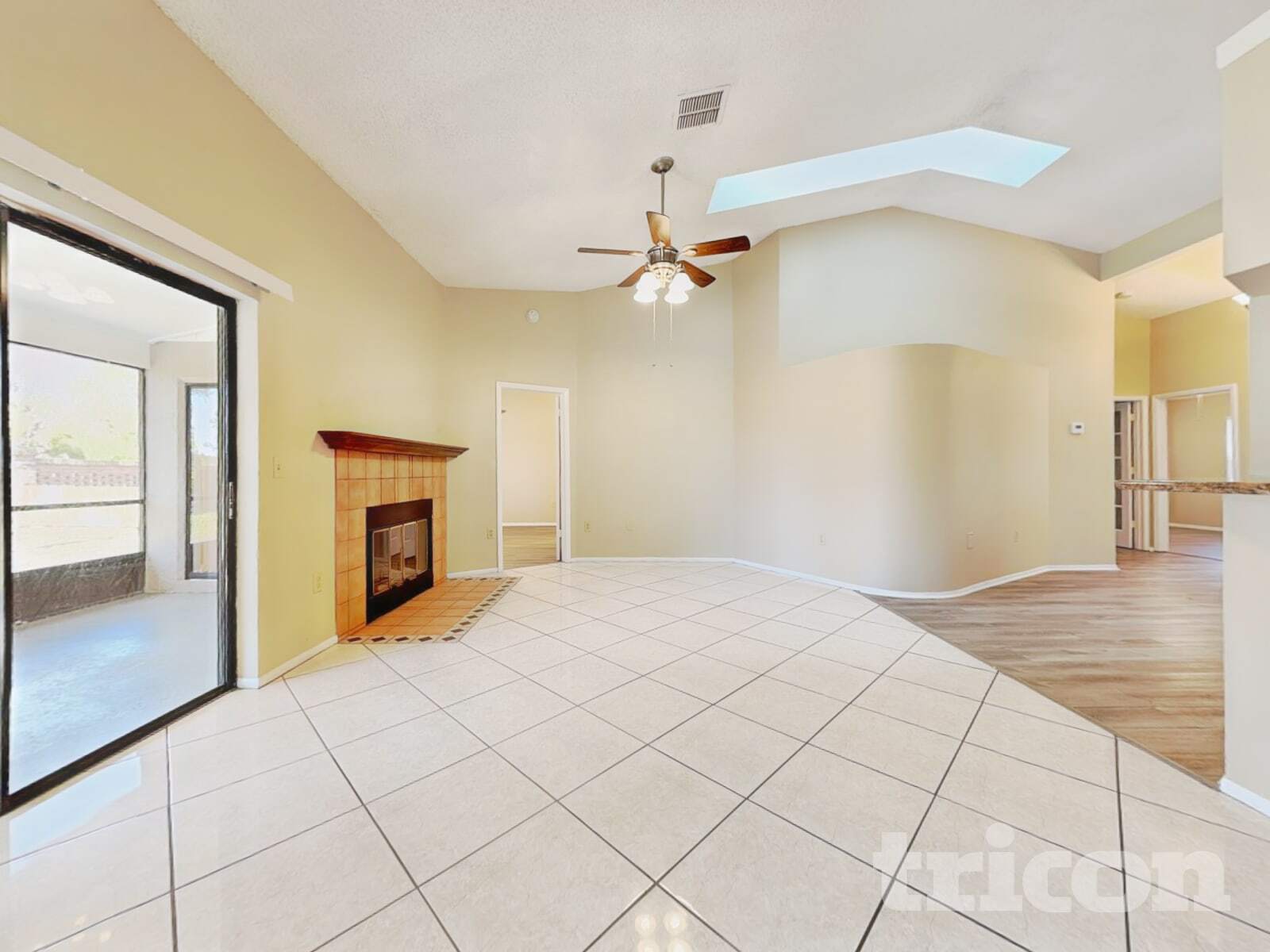 Building Photo - 8111 Hathaway Dr