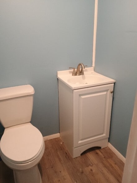 Building Photo - 113 Stephanie Ct