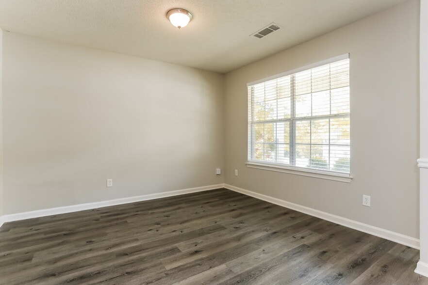 Building Photo - 3548 Craggy Perch