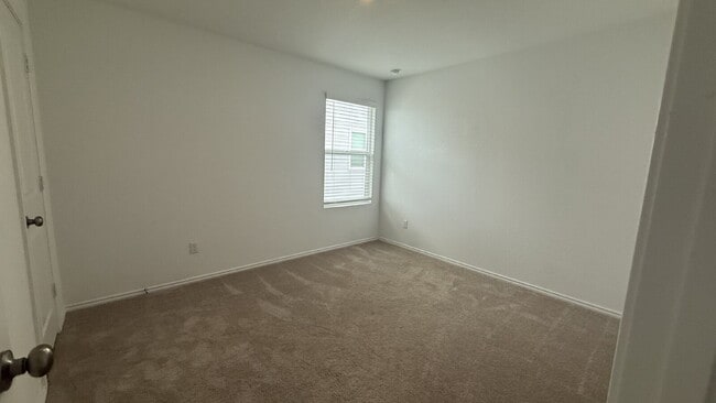 Building Photo - "Spacious 4-Bed Oasis with 2.5 Baths on Tiny Moons Way, Elgin - 2000 Sq Ft of Comfort!"  Back to ...