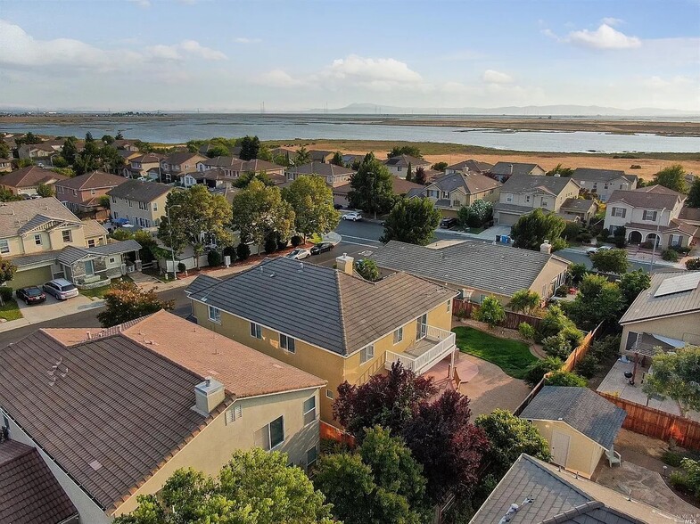 Building Photo - 332 Ring Neck St