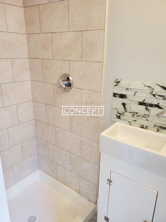 Building Photo - 89-91 Hancock St. Unit 9B