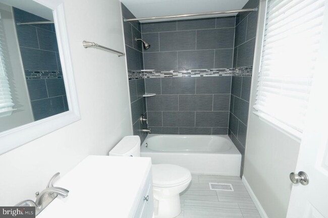 Building Photo - 213 N Black Horse Pike