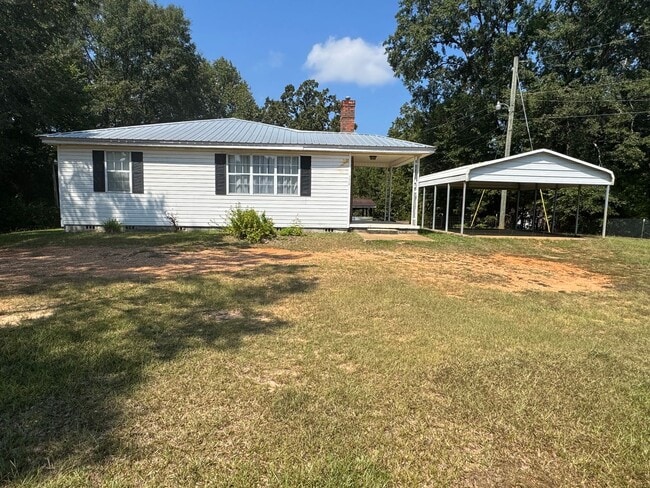 Building Photo - Cozy 3 Bed 1 Bath Home! Available Now! Sch...