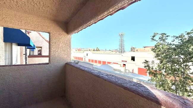 Building Photo - 4310 Sanderling Cir