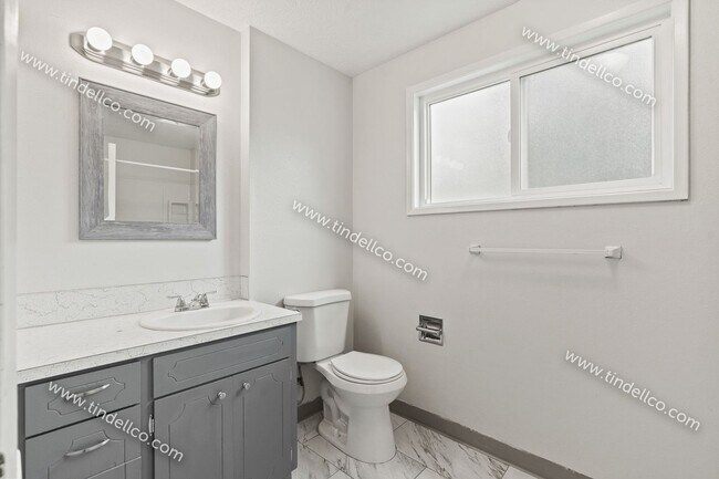 Building Photo - Gladstone Charmer | 3 Bedroom 2 Bathroom H...