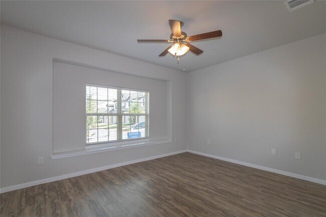 Building Photo - 11608 Landseer Dr