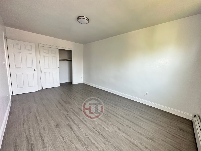 Building Photo - 3250A Lucerne St