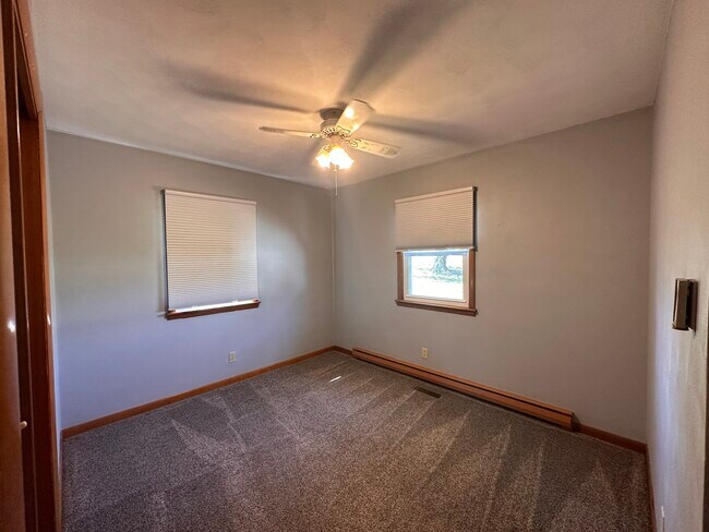 Building Photo - 3206 W 1000 N
