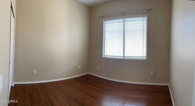 Building Photo - 15240 N 142nd Ave