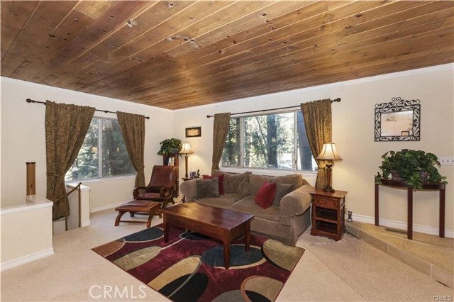Building Photo - 27875 Rainbow Dr