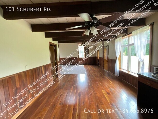 Building Photo - 101 Schubert Rd