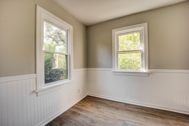 Building Photo - 2101 S V St