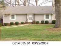 Building Photo - 3153 Bonhurst Dr