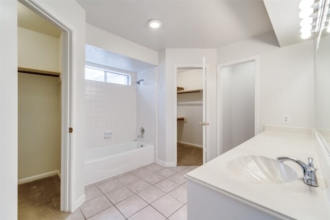 Building Photo - 15114 Forest Lodge Dr