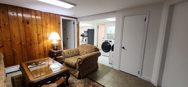 Building Photo - 96 Stanavage Rd