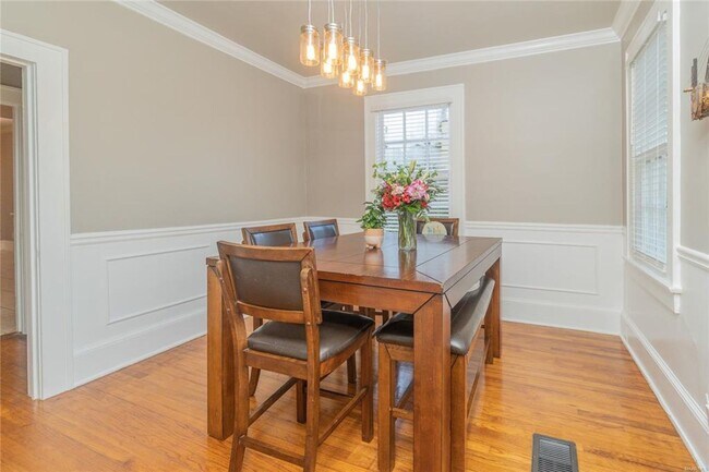 Building Photo - Home for Rent in Cloverdale