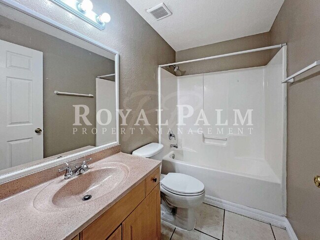 Building Photo - $350 Off First Month’s Rent if You Apply by Feb 28th - Make Yourself at Home — Charming 3-Bed, 2-...