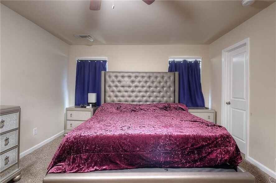 Building Photo - 1230 Dianne Dr