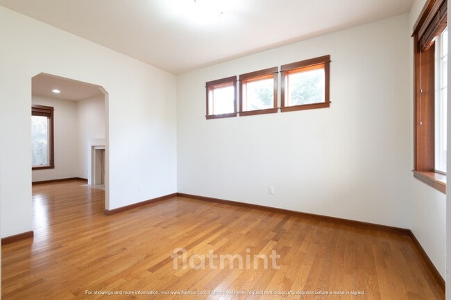 Building Photo - 4418 137th Pl SE