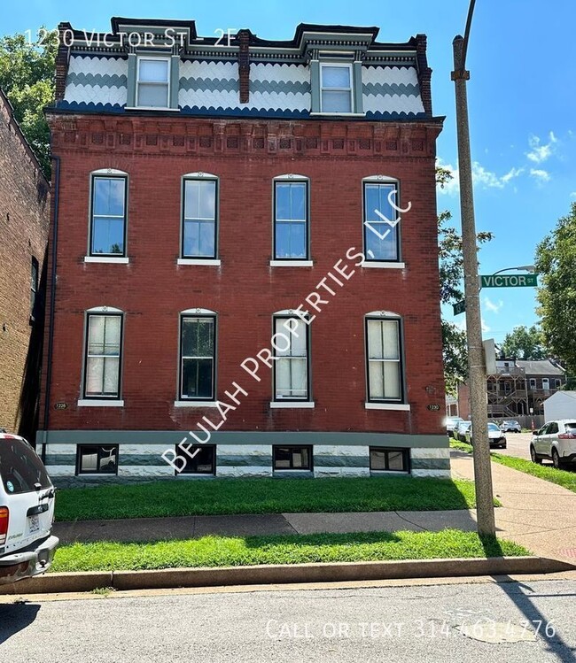 Building Photo - Newly Renovated 2BD/2BA in Walkable Soulard