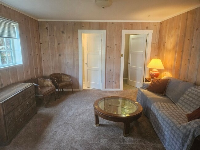 Building Photo - Furnished  Rental available now with lake ...