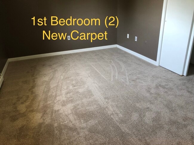 Building Photo - 49 Lincoln Ave