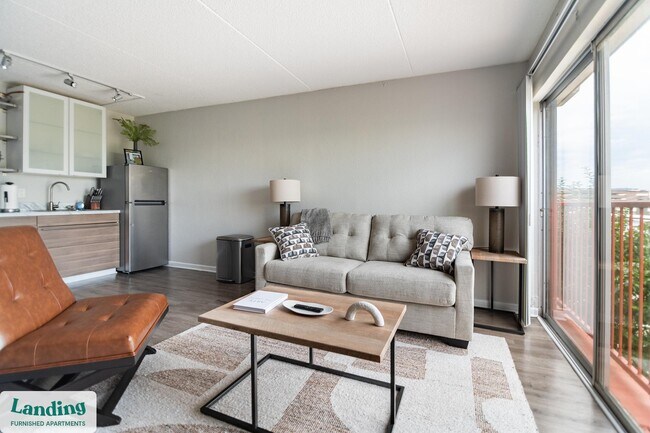 Primary Photo - 1362 Passenger St