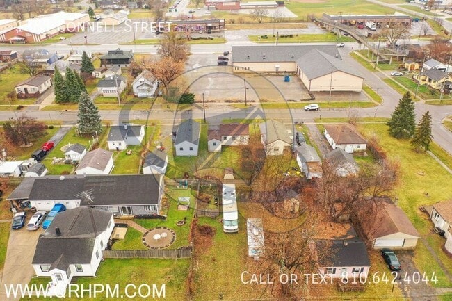 Building Photo - 1383 Connell St