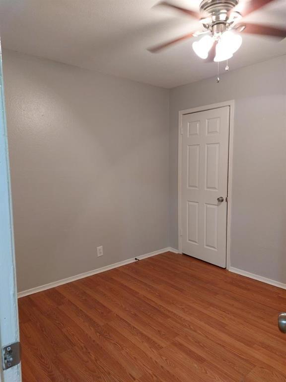 Building Photo - 9703 Roxanna Dr