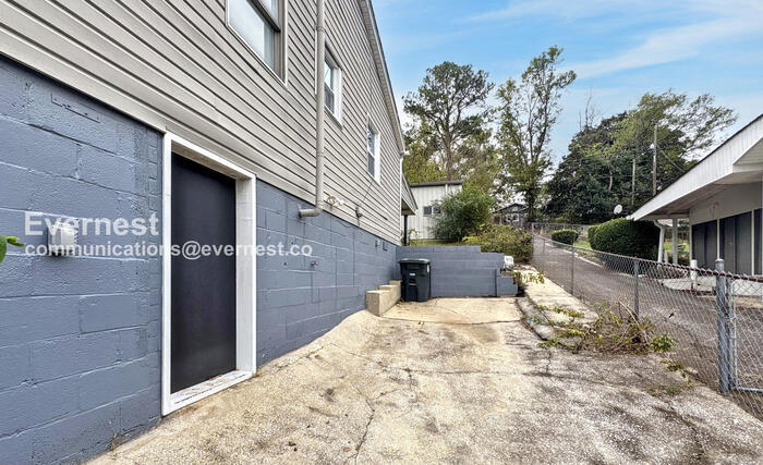 Building Photo - 1529 30th Street Ensley