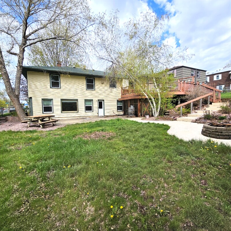 Building Photo - 2616 S Center Ave