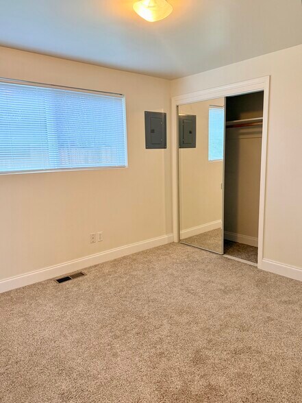 2nd bedroom/office - 10734 35th Ave NE