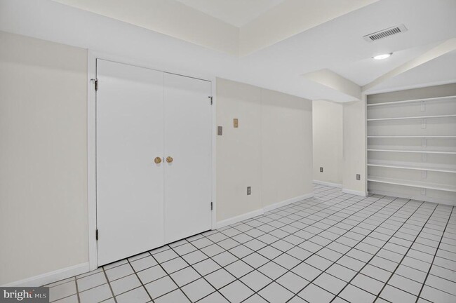 Building Photo - 7823 Marion Ln