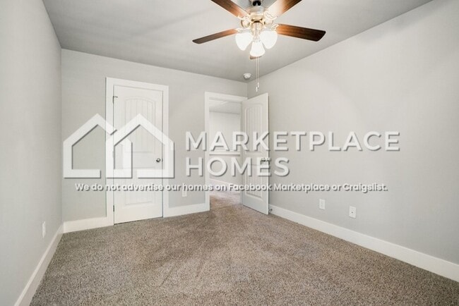 Building Photo - 225 Melba Ln