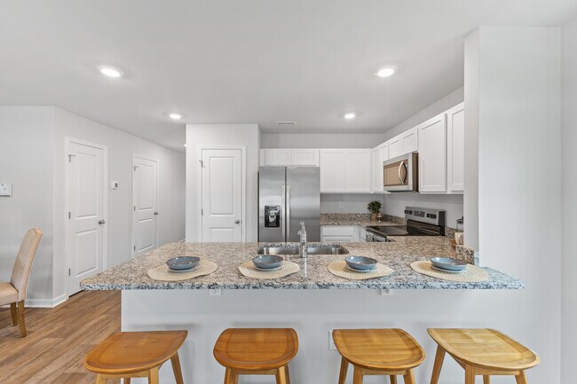 Building Photo - 4162 High Glen Dr