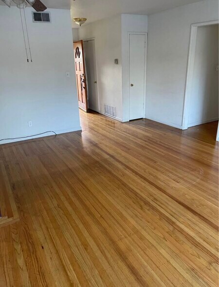 Building Photo - 4623 Goya Pky