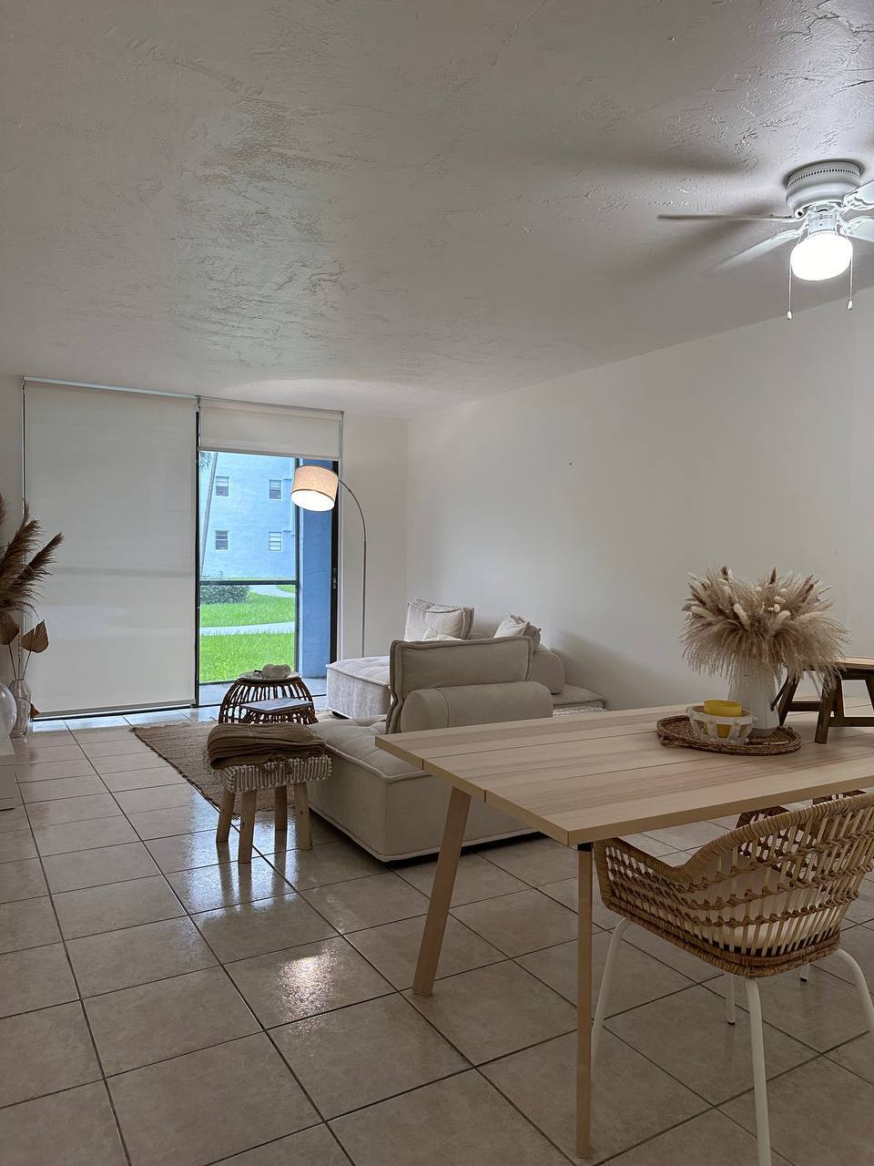 Building Photo - 9440 Fontainebleau Blvd