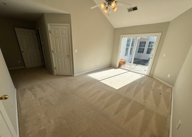 Building Photo - 1409 Cottage Dr NW
