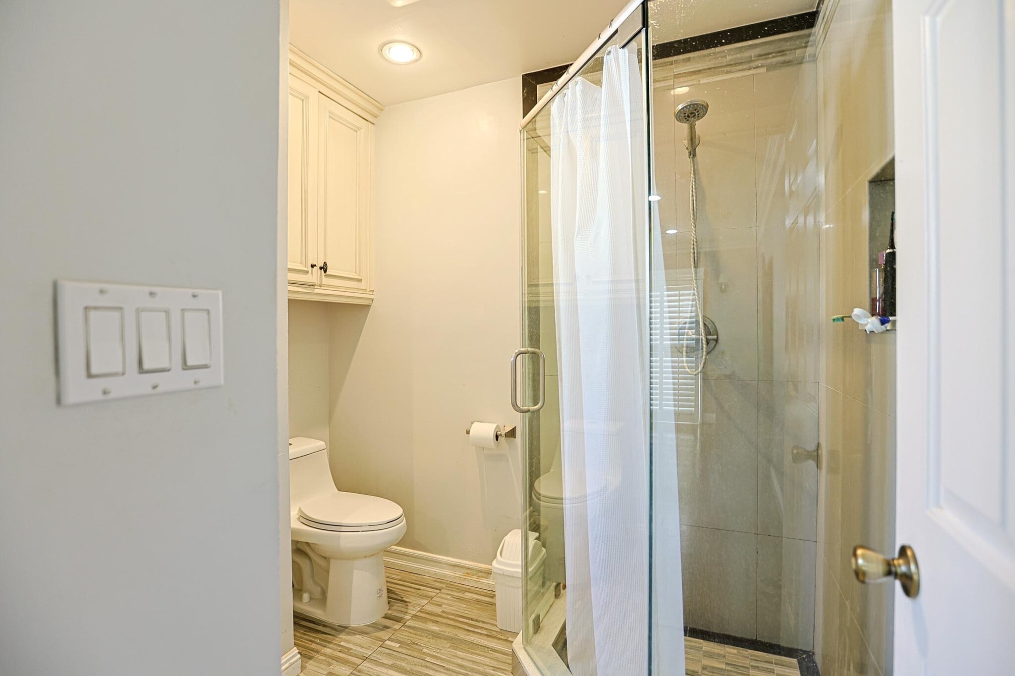 Master Bathroom - 313 E 11th St