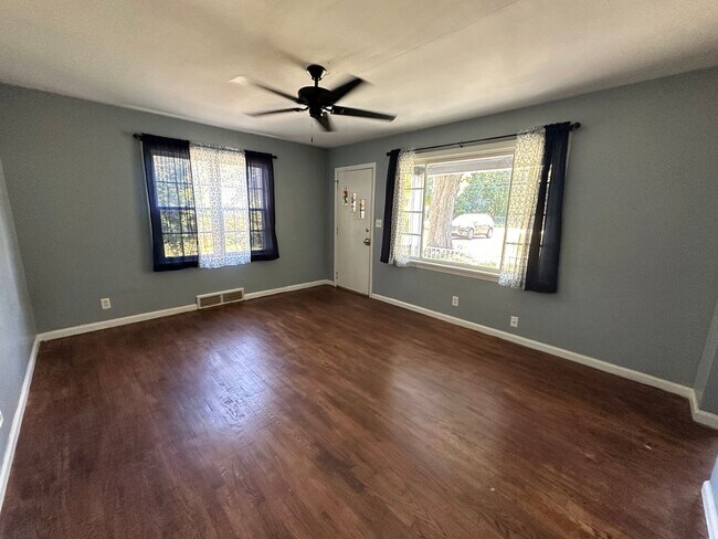 Building Photo - 1922 W Washington- Single Family Home