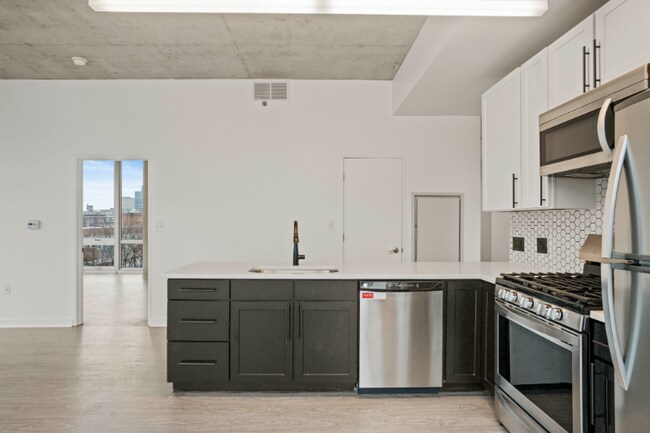 Building Photo - 1405 S State St