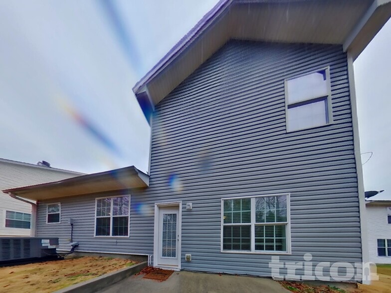 Building Photo - 2411 Napa Valley Dr