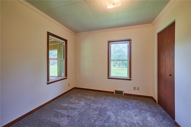 Building Photo - 105 Howard Derrick Ln