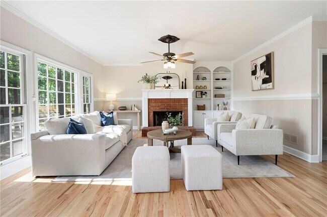 Building Photo - 4711 Oakleigh Manor Dr