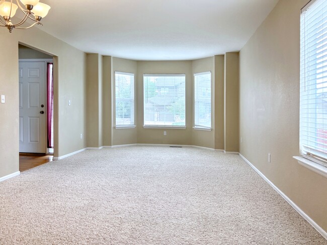 Building Photo - 13712 Narrowleaf Dr