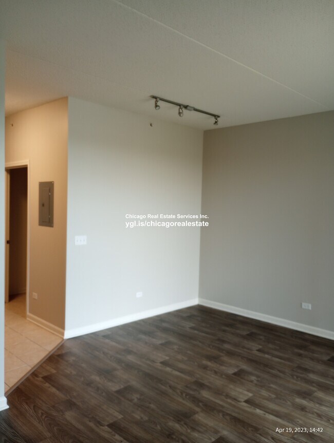 Building Photo - 2825 Easton St