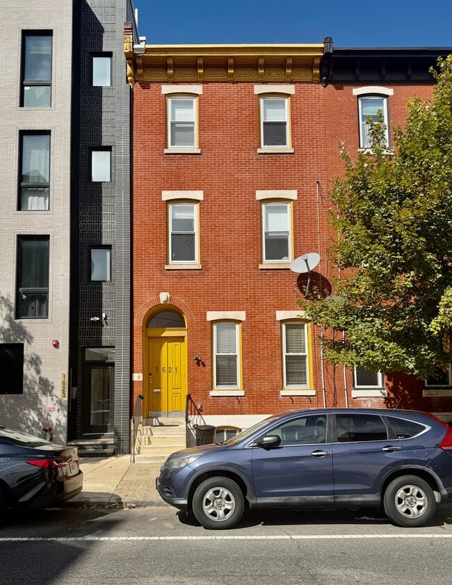 Building Photo - 1621 Christian St