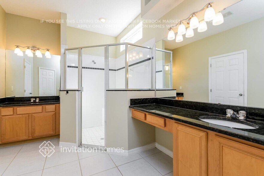 Building Photo - 866 Cherry Valley Way